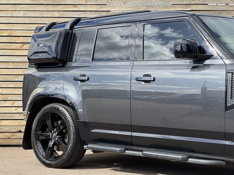 Land Rover Defender 110 2023'23 D300 MHEV X-Dynamic HSE Commercial | Rear Seat Conversion | Vat Q - U8997