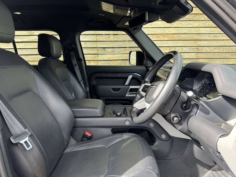 Land Rover Defender 110 2023'23 D300 MHEV X-Dynamic HSE Commercial | Rear Seat Conversion | Vat Q - U8997