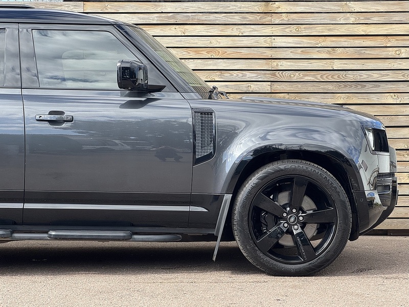 Land Rover Defender 110 2023'23 D300 MHEV X-Dynamic HSE Commercial | Rear Seat Conversion | Vat Q - U8997