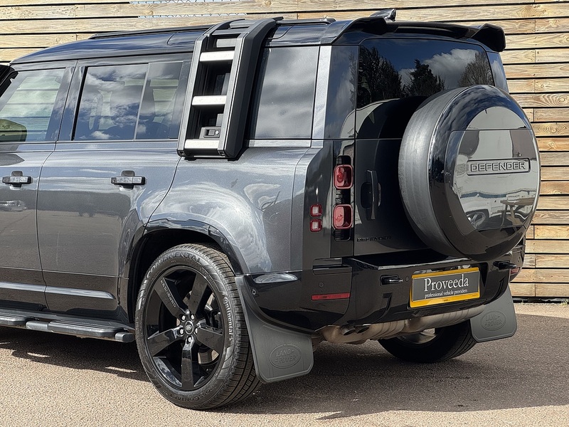 Land Rover Defender 110 2023'23 D300 MHEV X-Dynamic HSE Commercial | Rear Seat Conversion | Vat Q - U8997