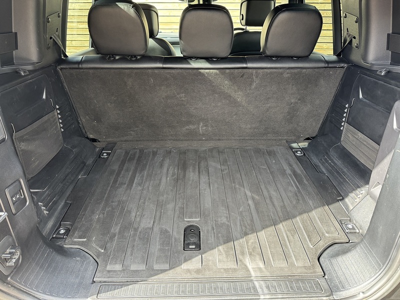 Land Rover Defender 110 2023'23 D300 MHEV X-Dynamic HSE Commercial | Rear Seat Conversion | Vat Q - U8997
