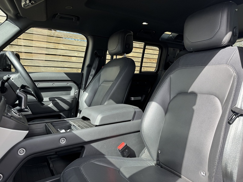 Land Rover Defender 110 2023'23 D300 MHEV X-Dynamic HSE Commercial | Rear Seat Conversion | Vat Q - U8997