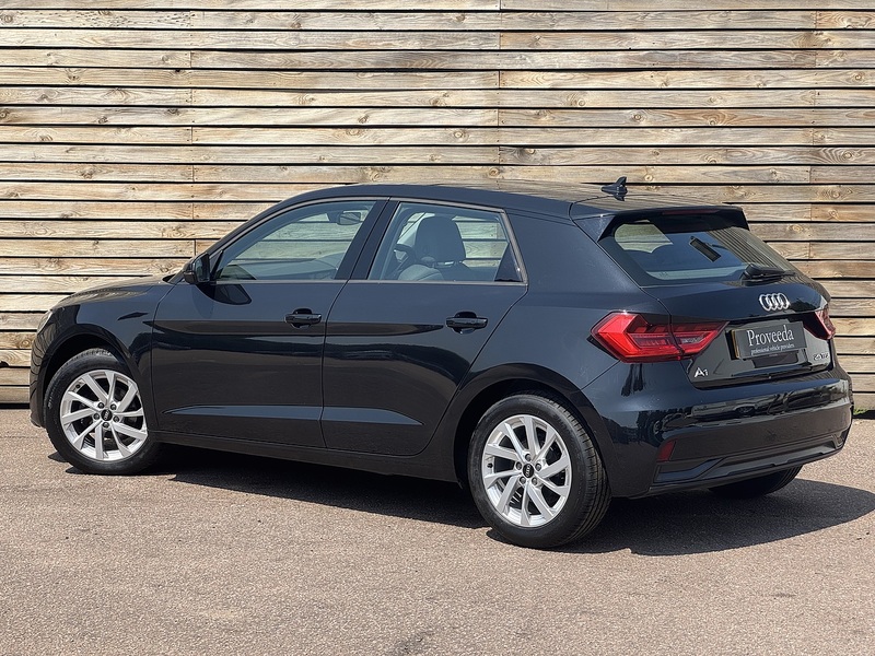 Audi A1 2022'22 TFSI Sport | Car Play | Rear Parking Sensors - U8999