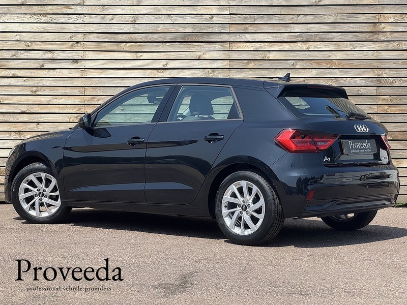 Audi A1 2022'22 TFSI Sport | Car Play | Rear Parking Sensors - U8999