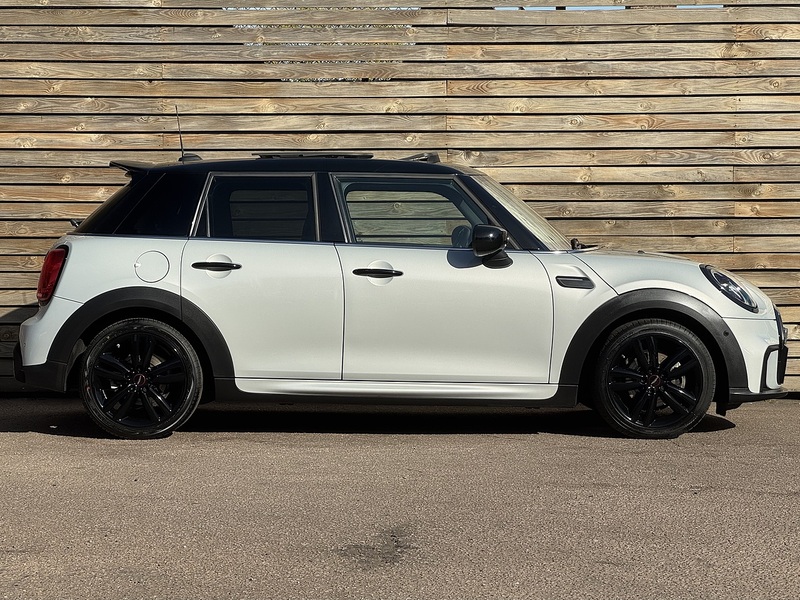 MINI Hatch 2022'22 Cooper Sport | Pan Roof | Car Play - U9000