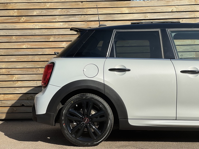 MINI Hatch 2022'22 Cooper Sport | Pan Roof | Car Play - U9000