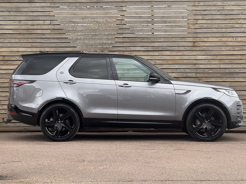 Land Rover Discovery 2022'72 D300 MHEV R-Dynamic HSE | Rear Seat Conv Available - U9009