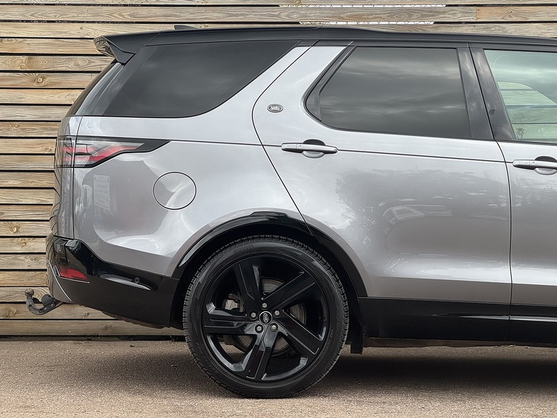 Land Rover Discovery 2022'72 D300 MHEV R-Dynamic HSE | Rear Seat Conv Available - U9009