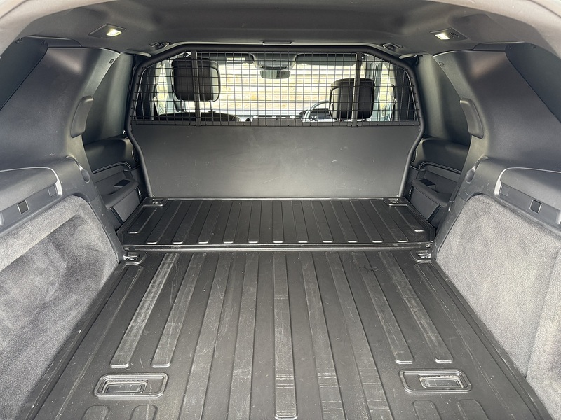 Land Rover Discovery 2022'72 D300 MHEV R-Dynamic HSE | Rear Seat Conv Available - U9009