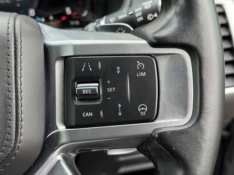 Land Rover Discovery 2022'72 D300 MHEV R-Dynamic HSE | Rear Seat Conv Available - U9009