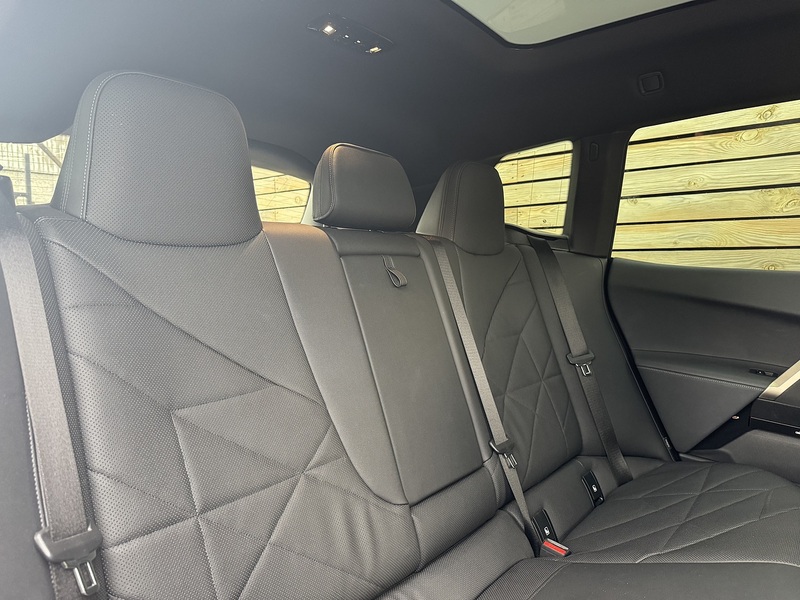 BMW iX 2023'23 50 M Sport | Sky Lounge Pack | Comfort Pack - U9012