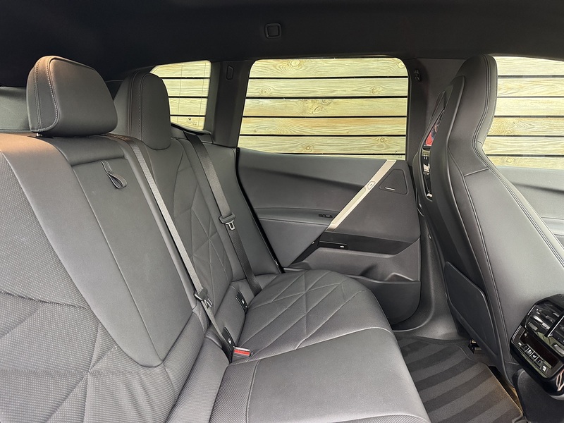 BMW iX 2023'23 50 M Sport | Sky Lounge Pack | Comfort Pack - U9012
