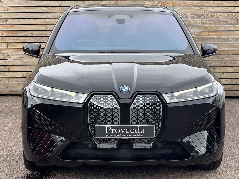 BMW iX 2023'23 50 M Sport | Sky Lounge Pack | Comfort Pack - U9012