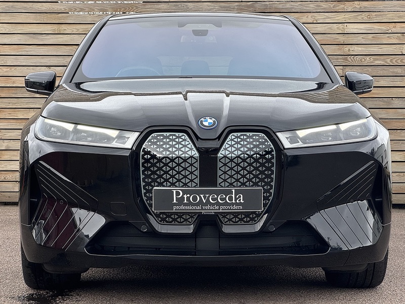 BMW iX 2023'23 50 M Sport | Sky Lounge Pack | Comfort Pack - U9012
