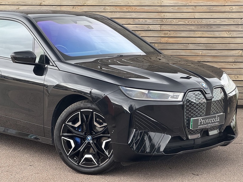 BMW iX 2023'23 50 M Sport | Sky Lounge Pack | Comfort Pack - U9012