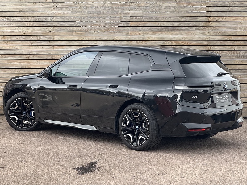 BMW iX 2023'23 50 M Sport | Sky Lounge Pack | Comfort Pack - U9012