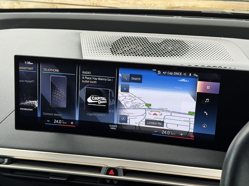 BMW iX 2023'23 50 M Sport | Sky Lounge Pack | Comfort Pack - U9012