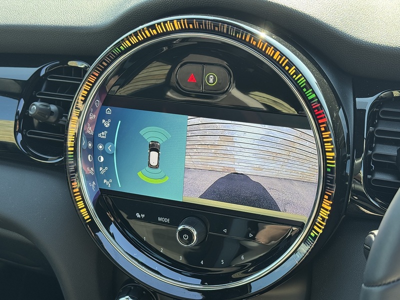 MINI Hatch 2023'73 Cooper S Sport | Zesty Yellow | Pan Roof - U9013