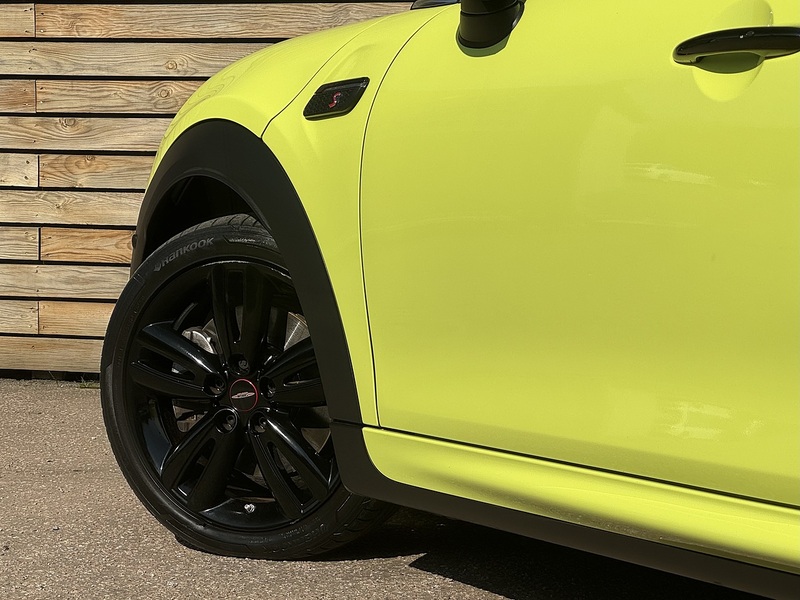 MINI Hatch 2023'73 Cooper S Sport | Zesty Yellow | Pan Roof - U9013