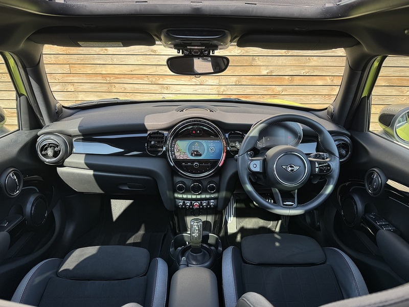 MINI Hatch 2023'73 Cooper S Sport | Zesty Yellow | Pan Roof - U9013