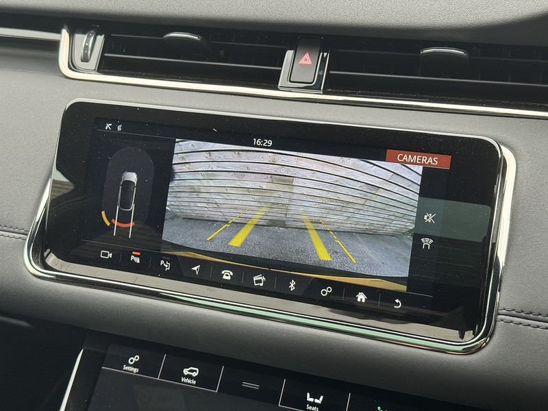 Land Rover Range Rover Evoque 2020'20 D180 MHEV R-Dynamic SE | Pan Roof | Heated Steering Wheel - U9014
