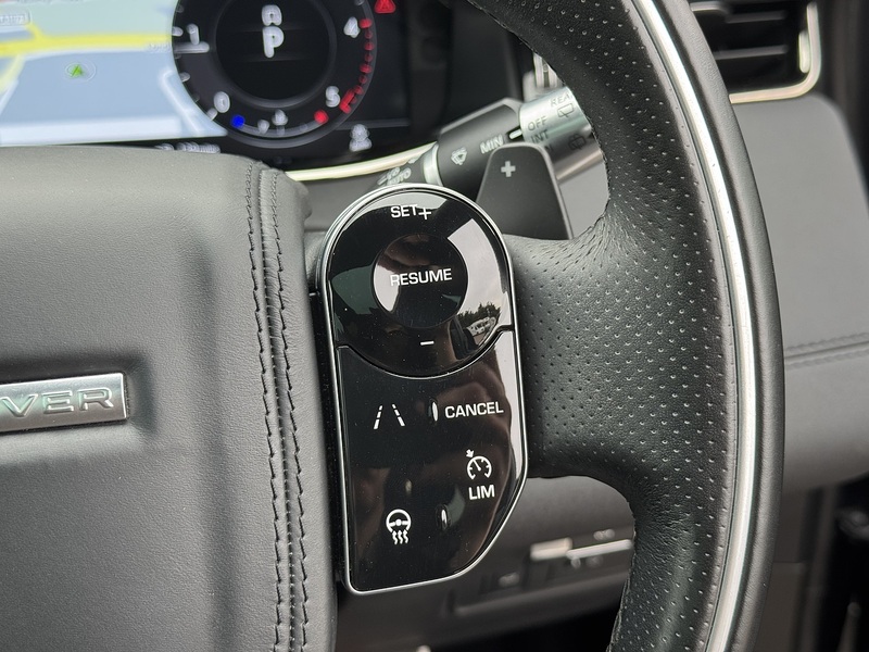 Land Rover Range Rover Evoque 2020'20 D180 MHEV R-Dynamic SE | Pan Roof | Heated Steering Wheel - U9014