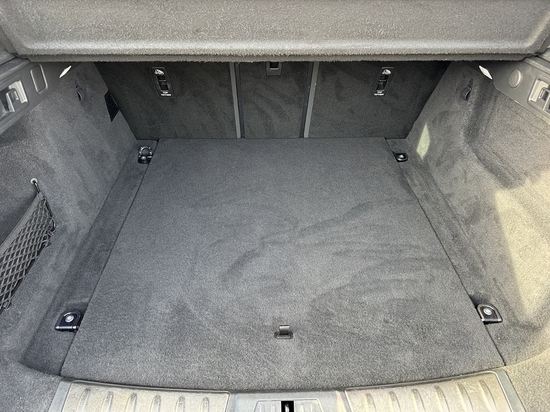 Jaguar F-PACE 2023'73 D200 MHEV R-Dynamic HSE Black | Pan Roof | Front Memory Seats - U9015