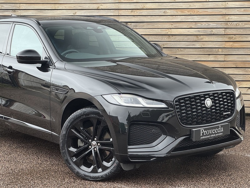 Jaguar F-PACE 2023'73 D200 MHEV R-Dynamic HSE Black | Pan Roof | Front Memory Seats - U9015