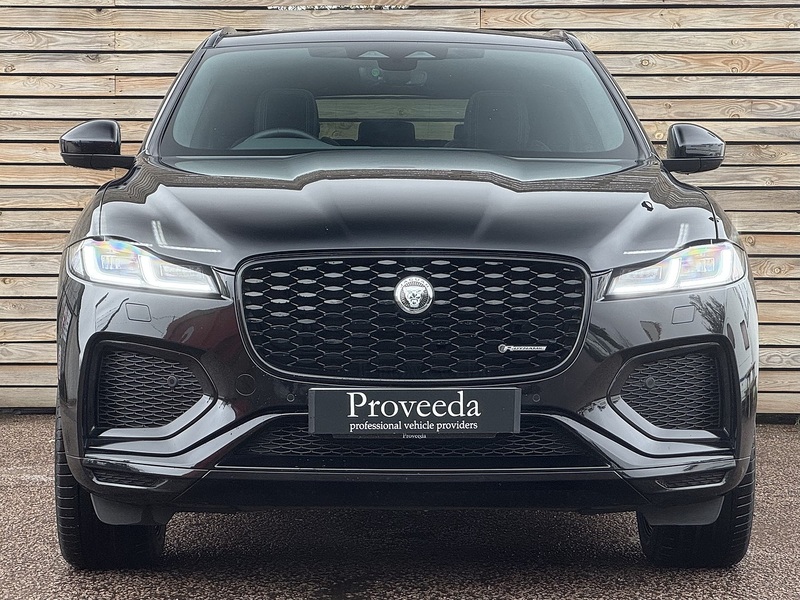 Jaguar F-PACE 2023'73 D200 MHEV R-Dynamic HSE Black | Pan Roof | Front Memory Seats - U9015