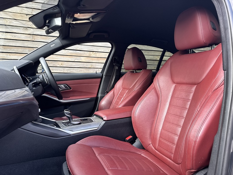 BMW 3 Series 2021'71 330e M Sport Pro Edition | Comfort Plus | Technoloy Pack - U9016