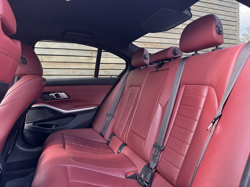 BMW 3 Series 2021'71 330e M Sport Pro Edition | Comfort Plus | Technoloy Pack - U9016