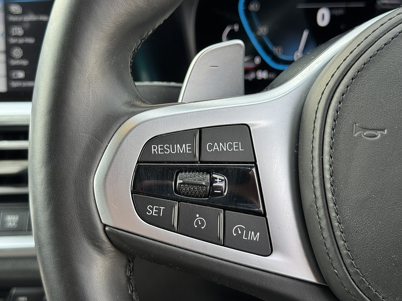 BMW 3 Series 2021'71 330e M Sport Pro Edition | Comfort Plus | Technoloy Pack - U9016