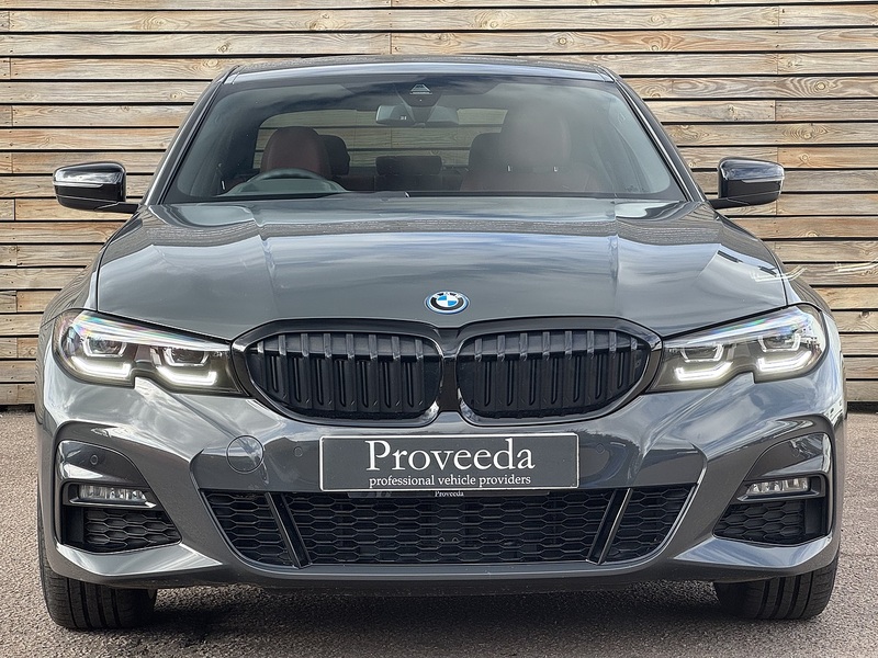 BMW 3 Series 2021'71 330e M Sport Pro Edition | Comfort Plus | Technoloy Pack - U9016