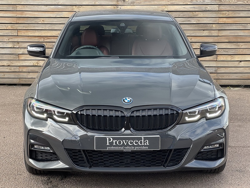 BMW 3 Series 2021'71 330e M Sport Pro Edition | Comfort Plus | Technoloy Pack - U9016