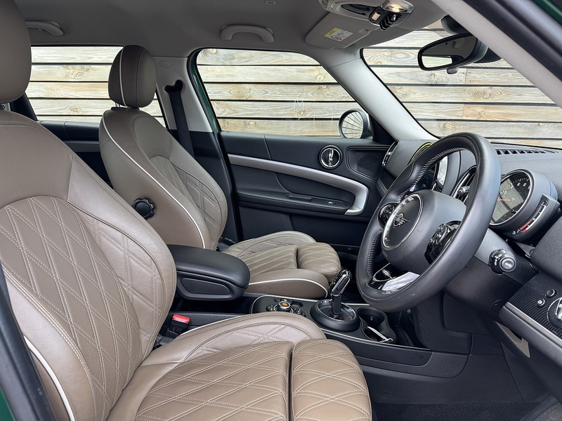MINI Countryman 2020'20 Cooper S Exclusive | British Racing Green | Comfort Pack - U9019