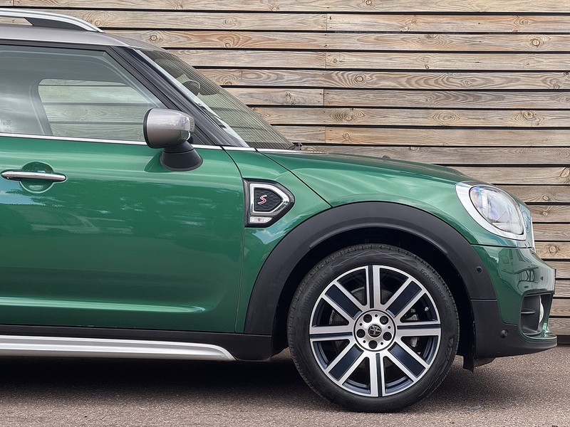 MINI Countryman 2020'20 Cooper S Exclusive | British Racing Green | Comfort Pack - U9019