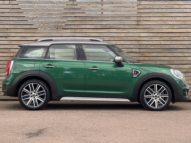 MINI Countryman 2020'20 Cooper S Exclusive | British Racing Green | Comfort Pack - U9019