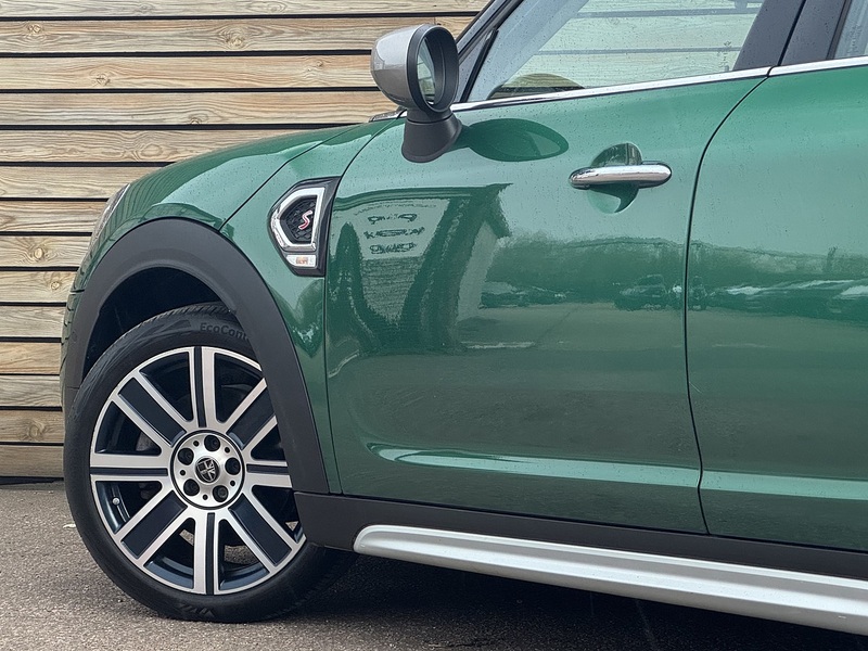 MINI Countryman 2020'20 Cooper S Exclusive | British Racing Green | Comfort Pack - U9019