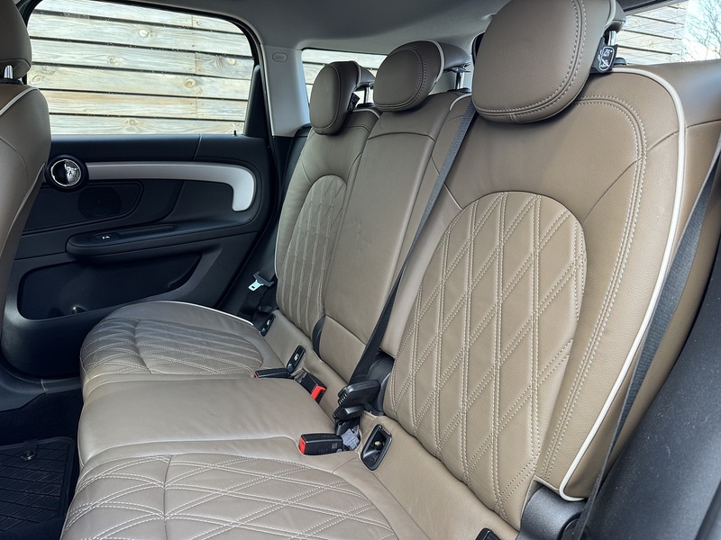 MINI Countryman 2020'20 Cooper S Exclusive | British Racing Green | Comfort Pack - U9019