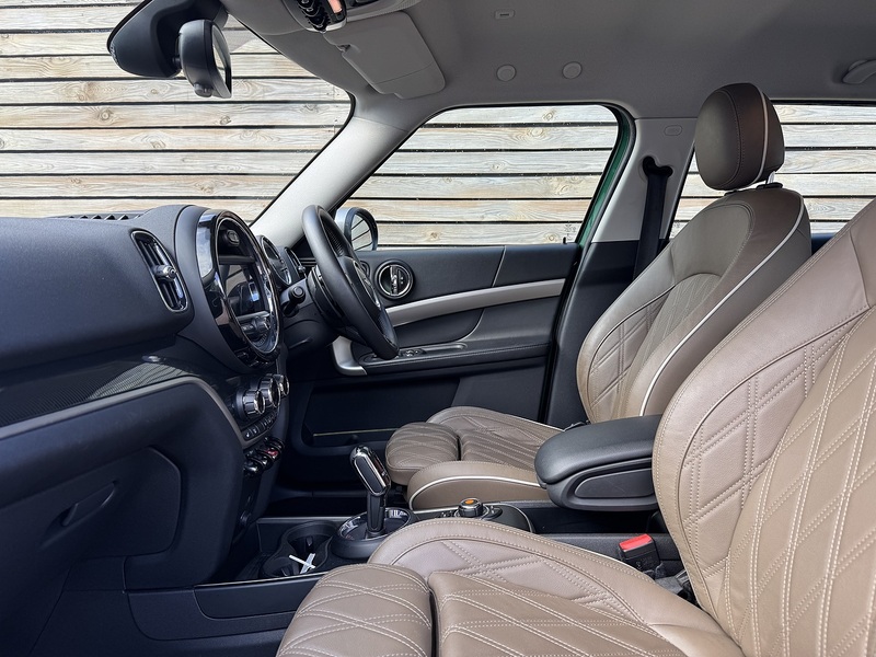 MINI Countryman 2020'20 Cooper S Exclusive | British Racing Green | Comfort Pack - U9019