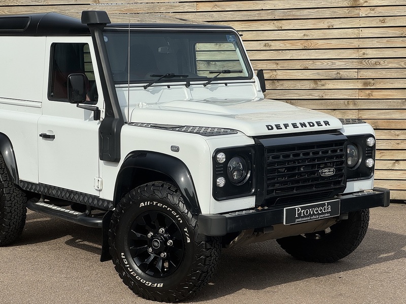 Land Rover Defender 90 2015'15 TDCi XS | Upgraded Interior | Heated Seats - U9023