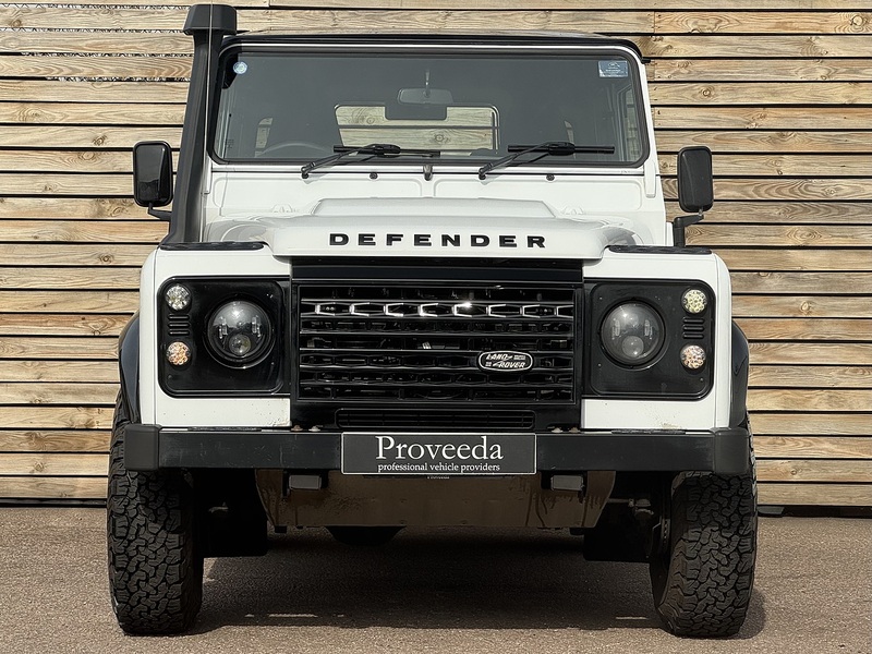Land Rover Defender 90 2015'15 TDCi XS | Upgraded Interior | Heated Seats - U9023