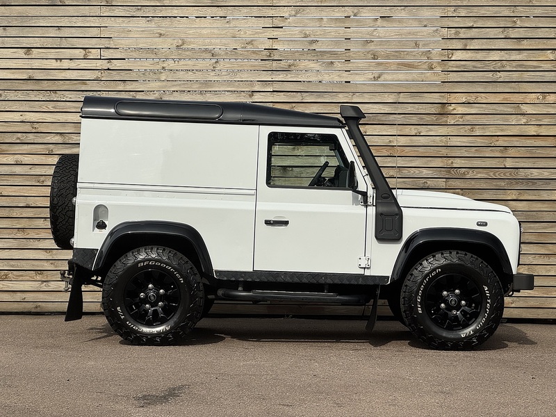 Land Rover Defender 90 2015'15 TDCi XS | Upgraded Interior | Heated Seats - U9023