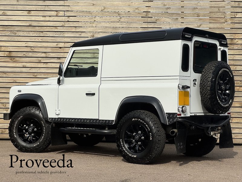 Land Rover Defender 90 2015'15 TDCi XS | Upgraded Interior | Heated Seats - U9023