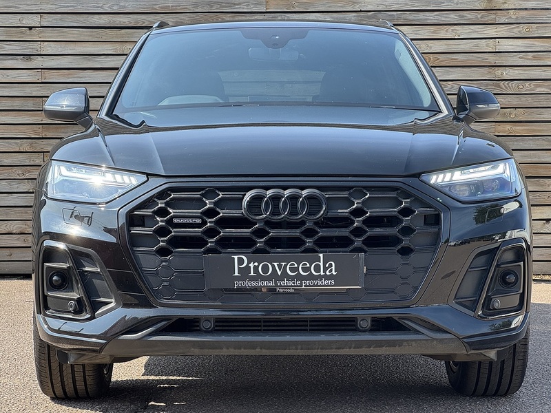 Audi Q5 2024'24 TFSI Black Edition | Comfort & Sound Pack | Reversing Camera - U9025