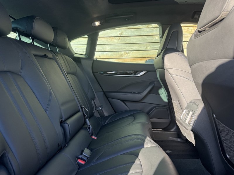 Maserati Levante 2022'22 V6 Modena | Heated Steering Wheel | Pan Roof - U9039