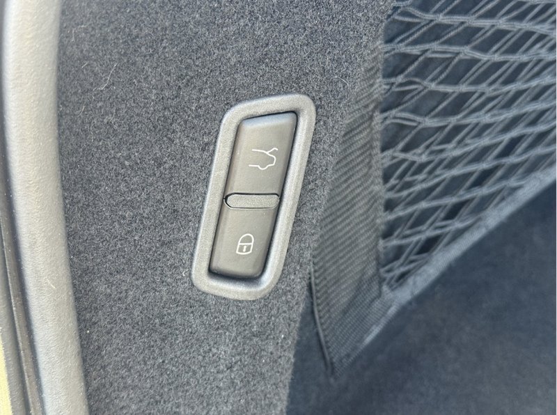 Maserati Levante 2022'22 V6 Modena | Heated Steering Wheel | Pan Roof - U9039