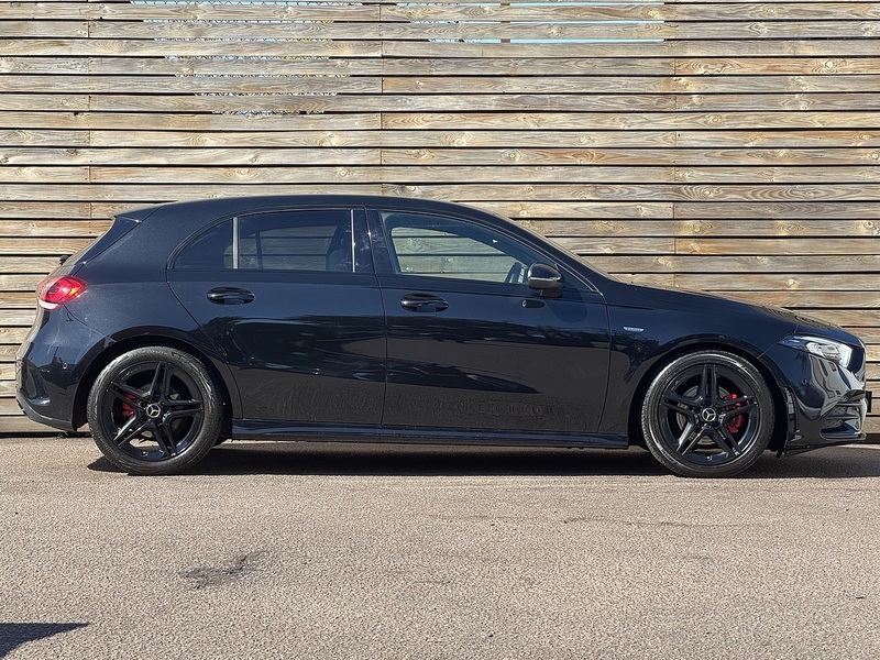 Mercedes-Benz A Class 2022'22 A180 AMG Line Edition (Executive) | Ambient Lighting | Black Styling - U9040