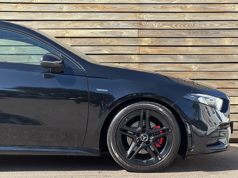 Mercedes-Benz A Class 2022'22 A180 AMG Line Edition (Executive) | Ambient Lighting | Black Styling - U9040