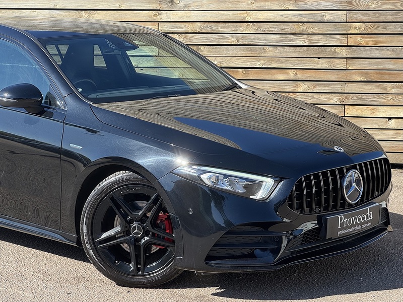 Mercedes-Benz A Class 2022'22 A180 AMG Line Edition (Executive) | Ambient Lighting | Black Styling - U9040